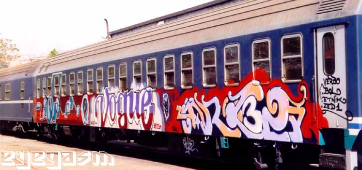 hemo-vogue-fra3201.jpg