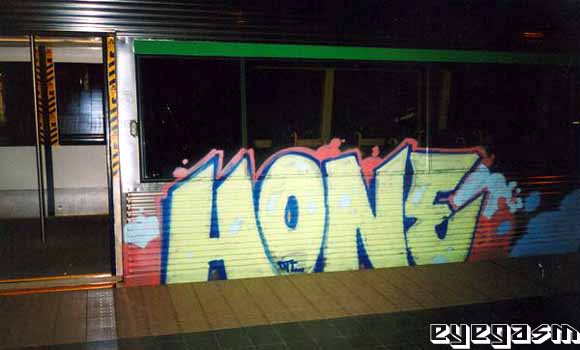 hone01.jpg