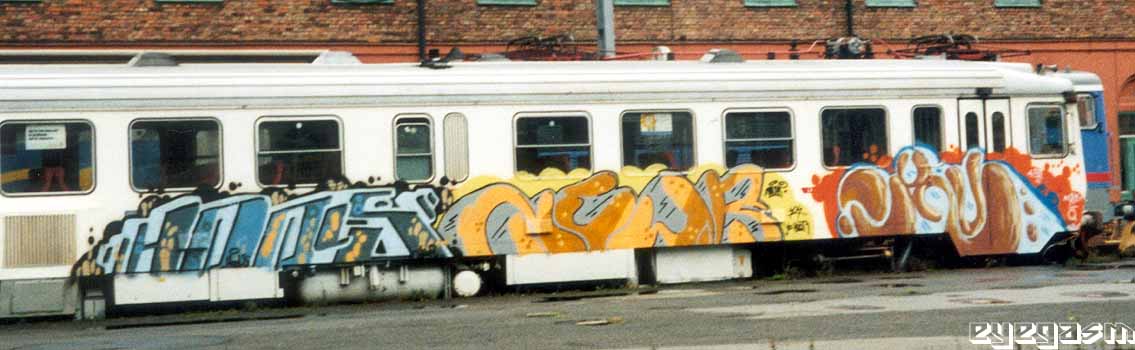 hools-newr-uku01.jpg