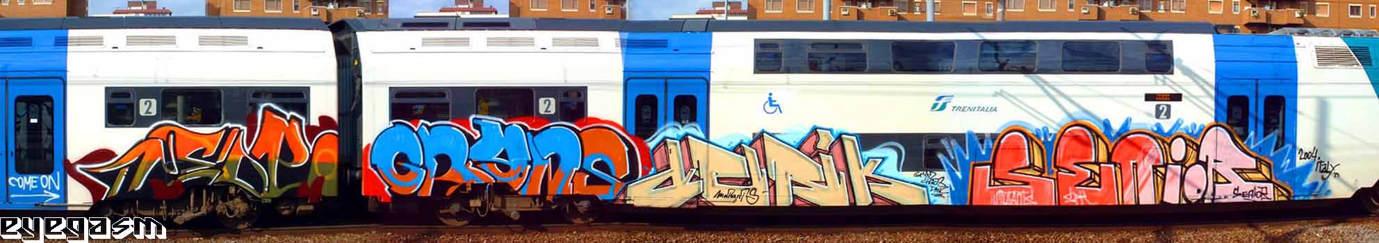 inside-gryns-derik-senior01.jpg
