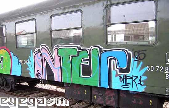 inter0001.jpg