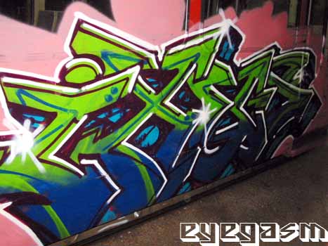 ixus02.jpg