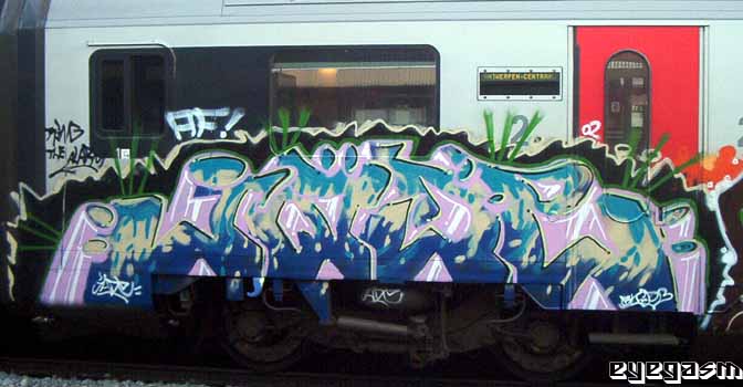 jade01.jpg