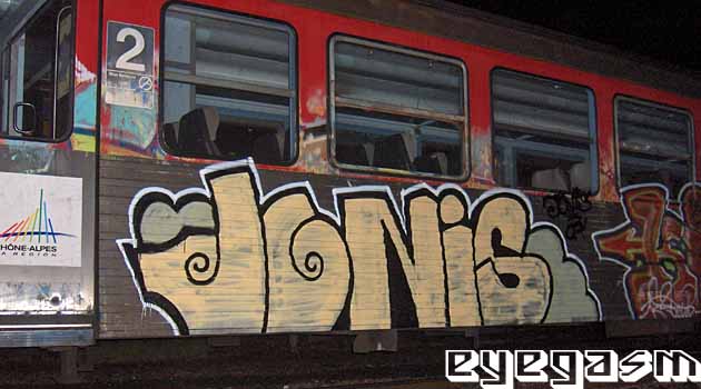 jonis04.jpg