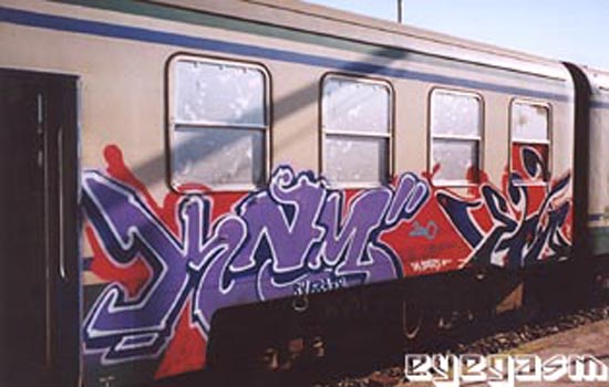 knm-sta01.jpg