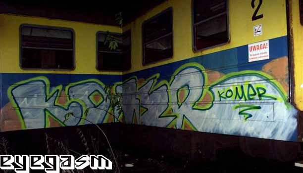 komer01.jpg