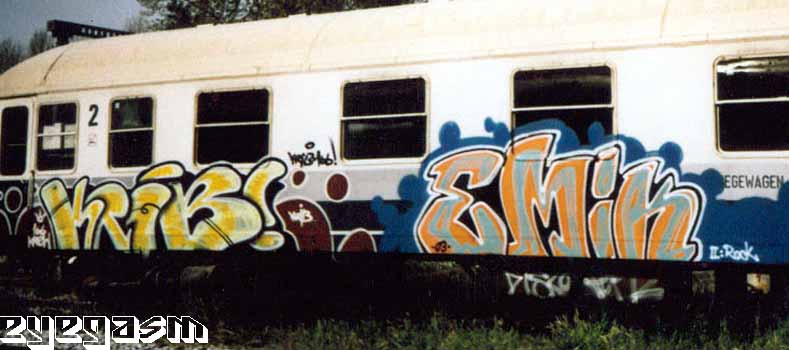 krib-emik01.jpg