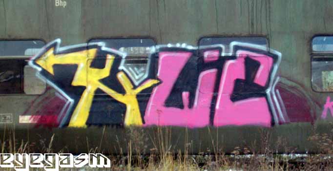 kylie01.jpg