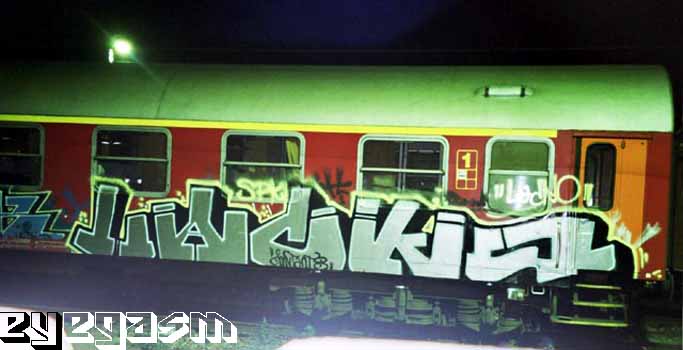 lacko01.jpg