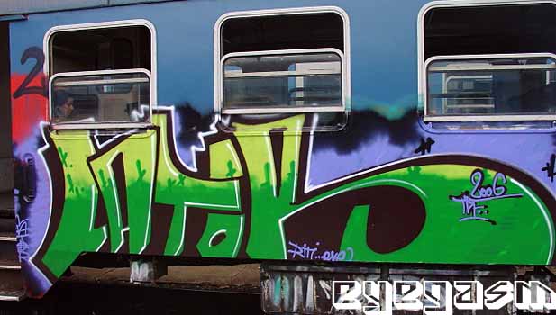 lator02.jpg