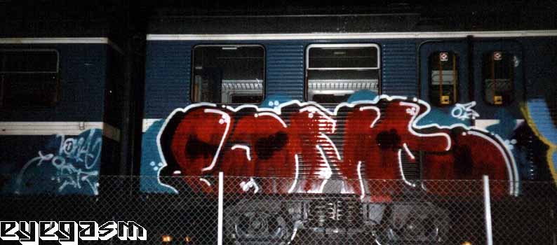 lone01.jpg