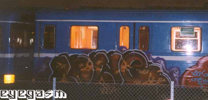 lone05.jpg