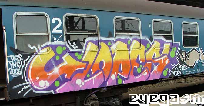 lopes003.jpg