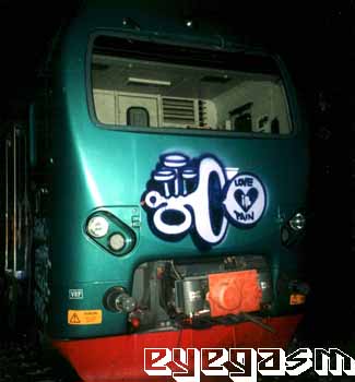 love-is-pain01.jpg