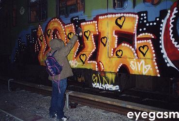 love01.jpg