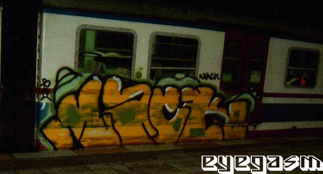mack004.jpg