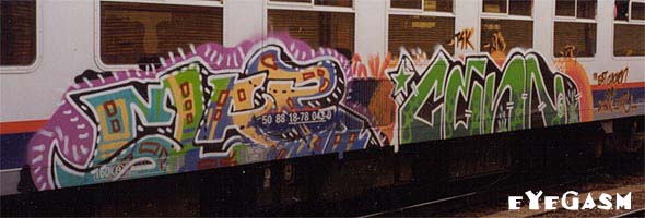 mar-cent01.jpg