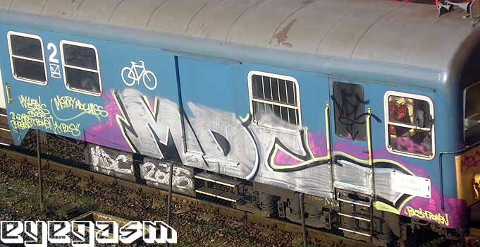 mdc008.jpg