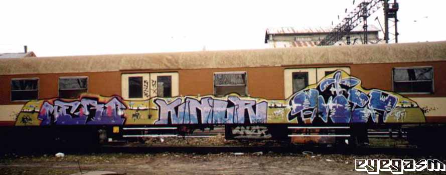 merb-knzr-avter01.jpg