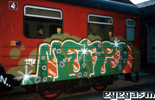 mers01.jpg
