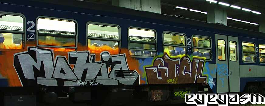 mokia-stick05.jpg