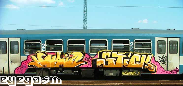 mokia-stick06.jpg