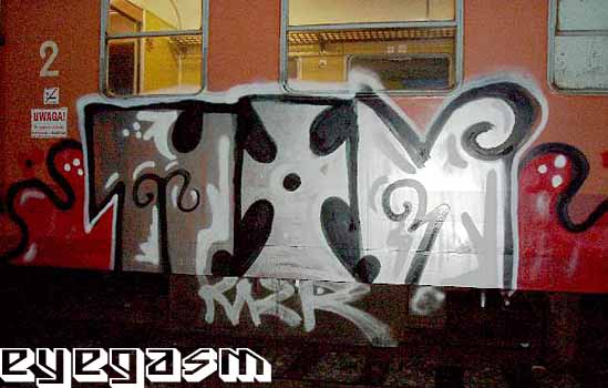mon01.jpg