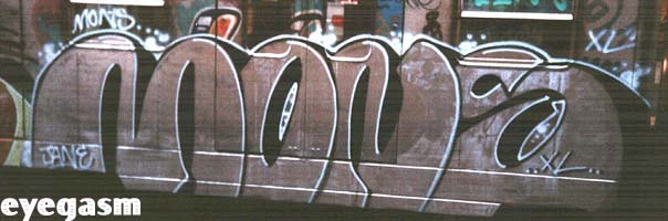 mons02.jpg