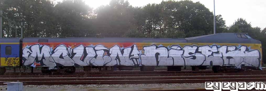 movin-nisek-wc01.jpg