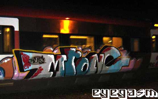 mrone01.jpg