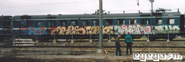 mud-ares-cake-piller-zello.jpg