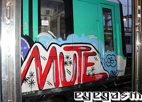 mute001.jpg