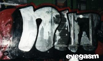 nin03.jpg