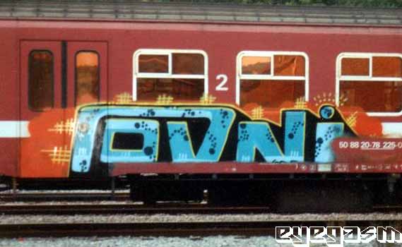ovni08.jpg
