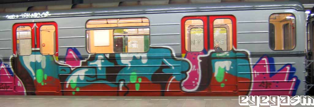 petr02.jpg