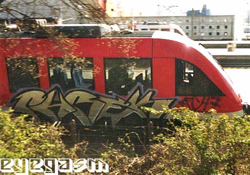 phrek03.jpg
