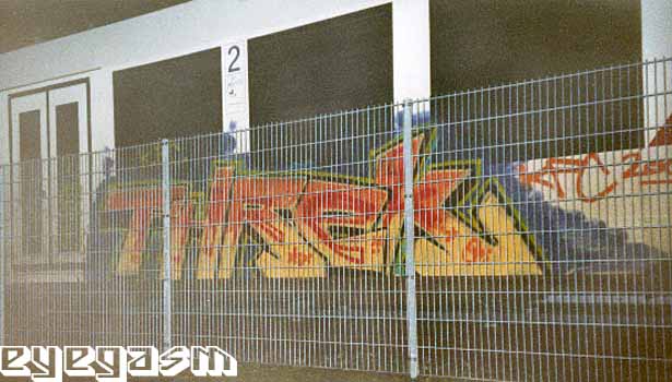 phrek04.jpg