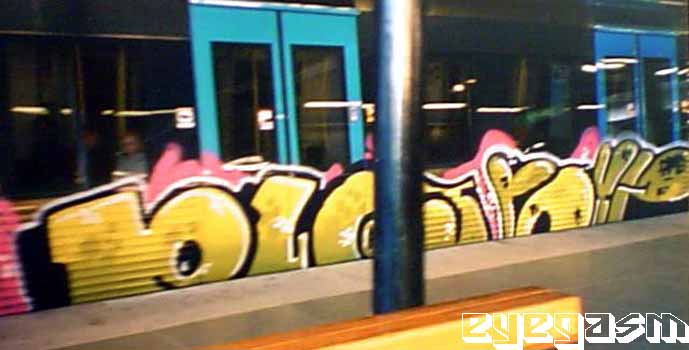 plas-roxy01.jpg