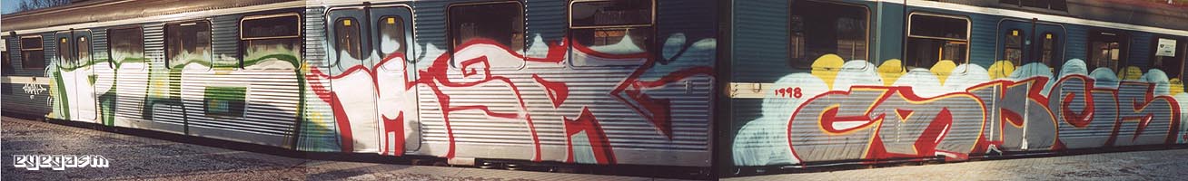 plo-kir-cakes01.jpg
