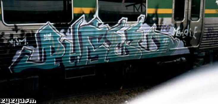 pubee03.jpg