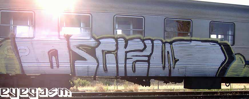 qscrew01.jpg