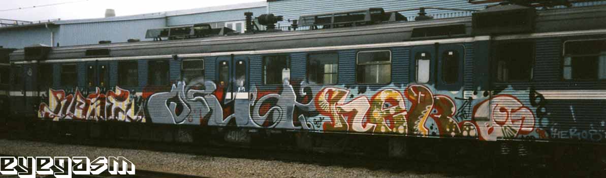 rase-out-hero01.jpg