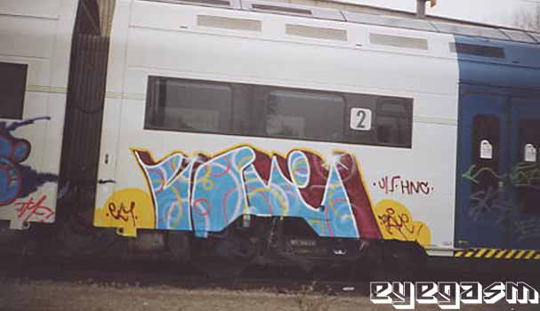 rave01.jpg