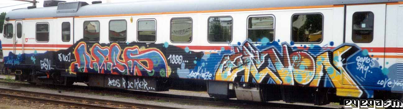 reds-awon01.jpg