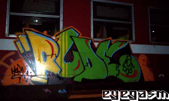 rude001.jpg