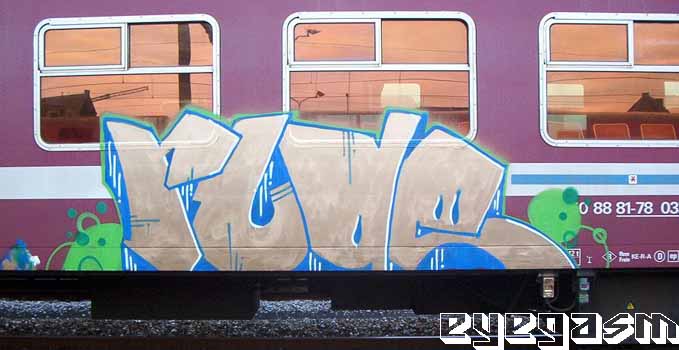 rude006.jpg