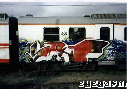 saht02.jpg