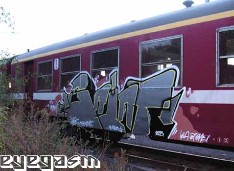 saint08.jpg