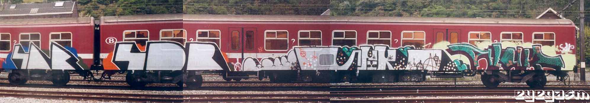 sdr-sdr-spyr-blur01.jpg