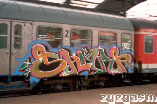 sharp04.jpg